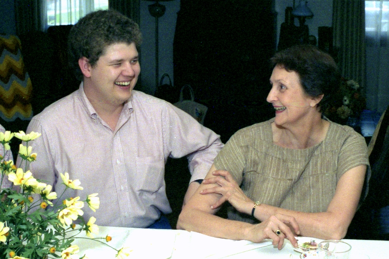 Zahn, Bennie ca 1984 with cousin Tom Strong
